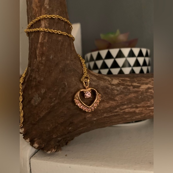 Pretty Pink 🌸 Necklace - Picture 1 of 5